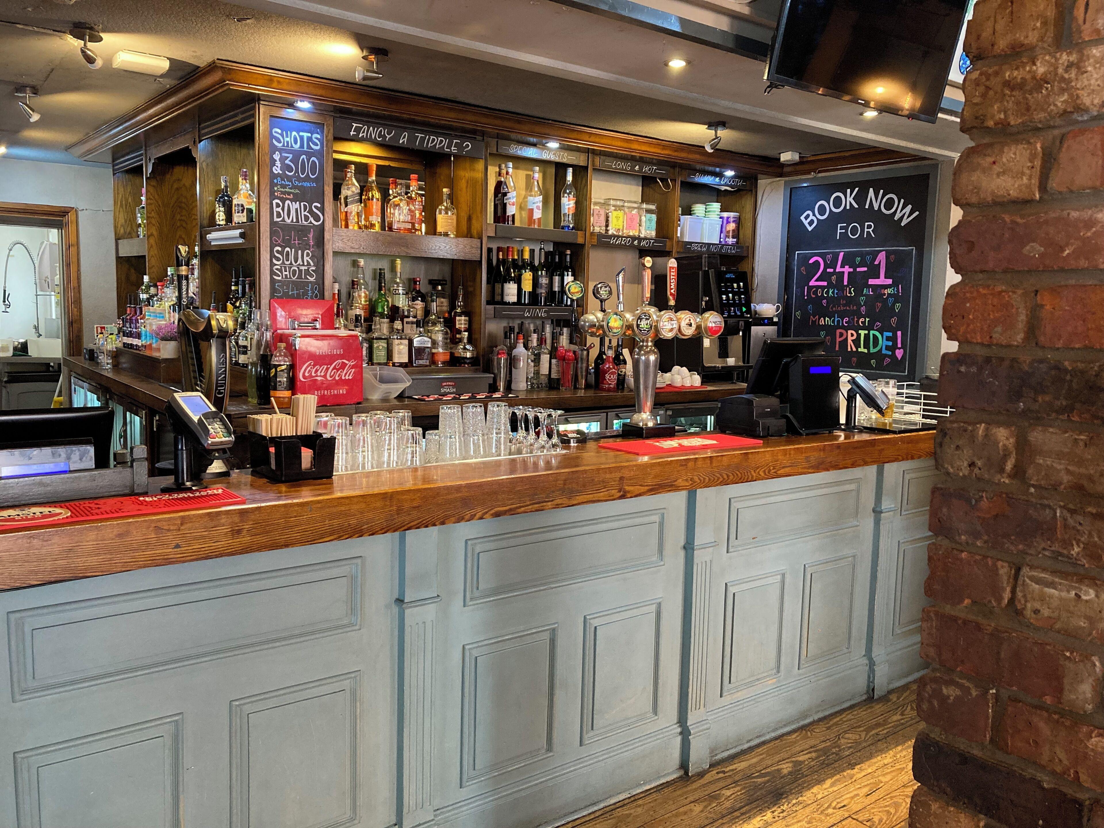 The Oxnoble — Photos 1